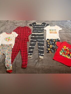 dip Navy Kids Tee with Yellow and Teal Fish Print